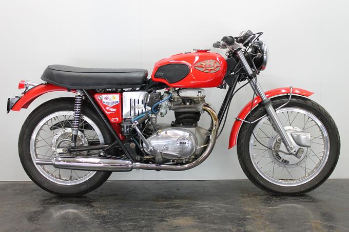 BSA A65 Lightning 1971 650cc 2 cyl ohv